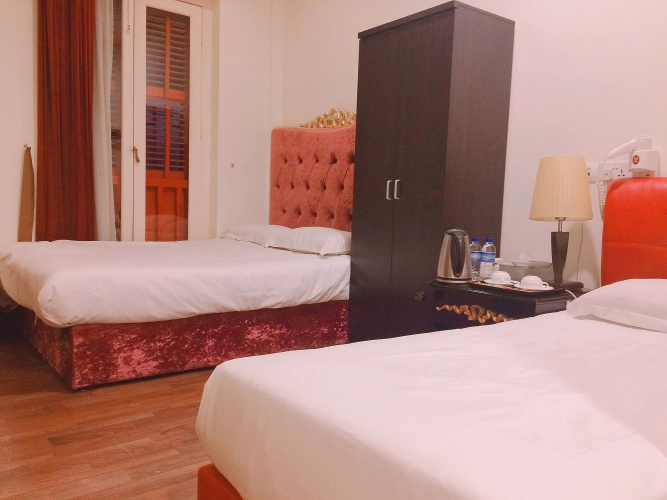 Rest Chinatown Hotel