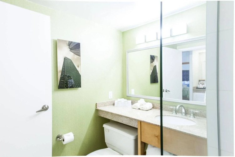 Best Western Premier Toronto Airport Carlingview Hotel photo 11