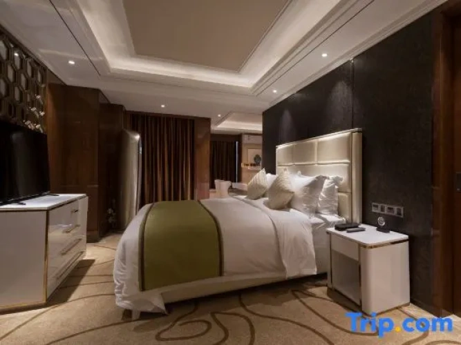 Deluxe Double Suite