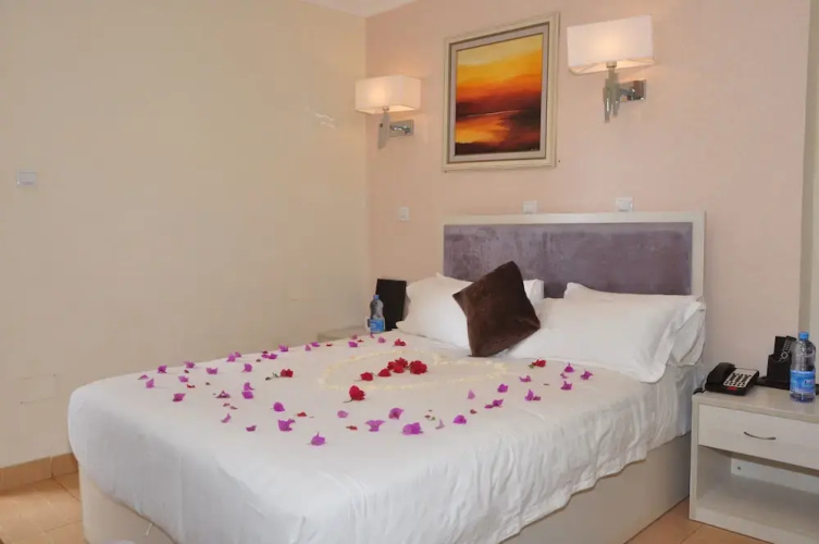 The Ruth Hotel