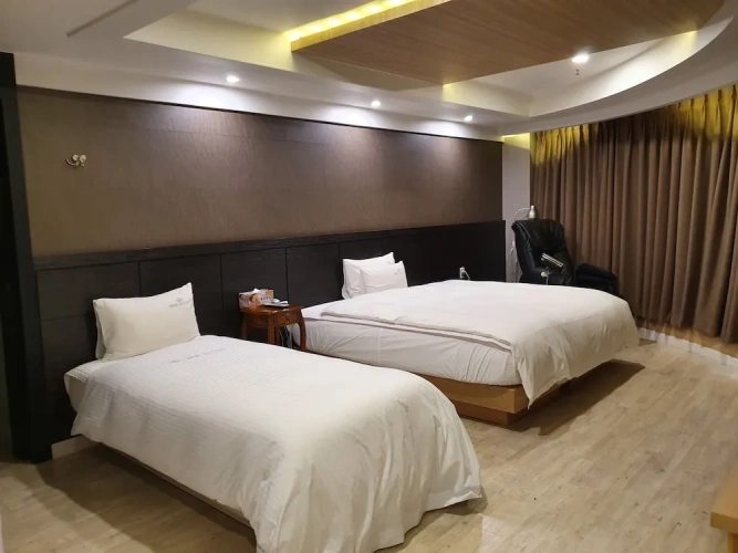 Twin Suite