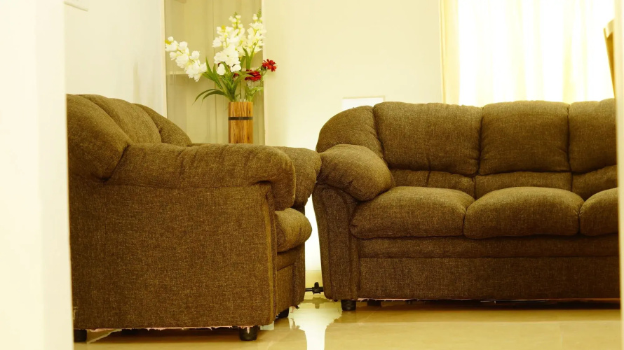 Eben Service Apartment