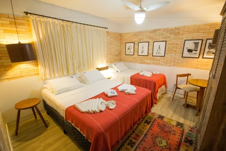 Standard Triple room