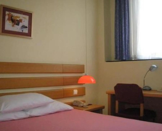 Home Inn Baoshan Wusong