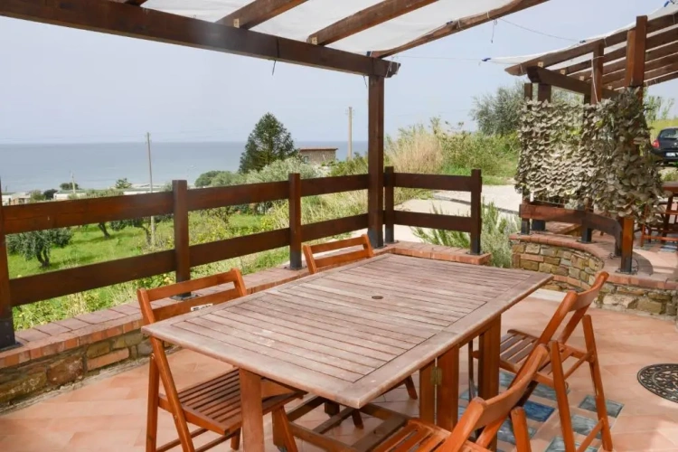1 Bedroom Apartment with sea view
