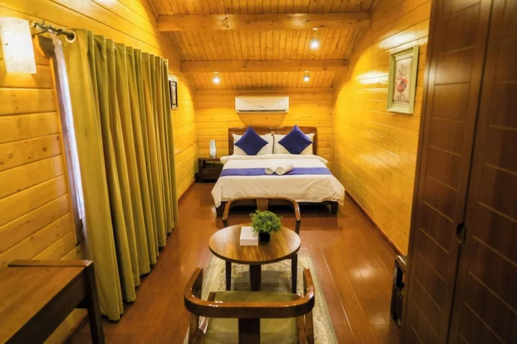 2 Bedrooms Luxury Cottage with pool view