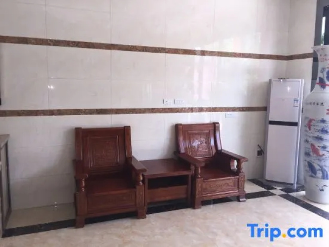 Guixi Louwailou Hotel