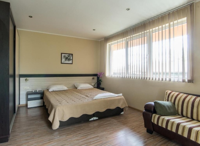 1 Bedroom Apartment with balcony and with view