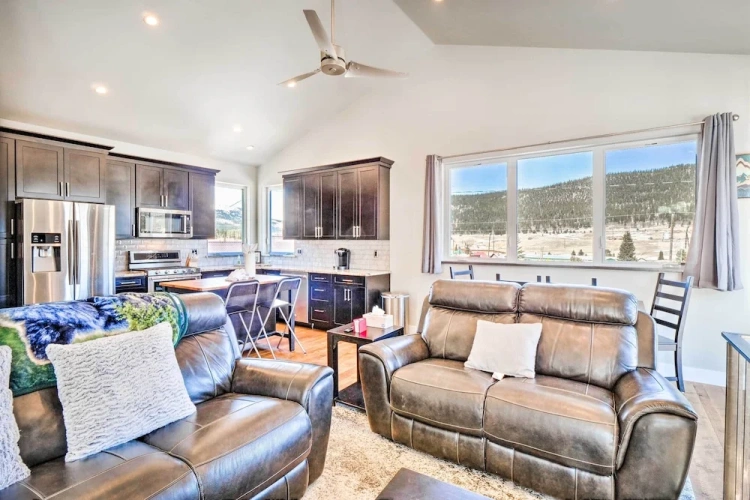 3 Bedrooms Cottage