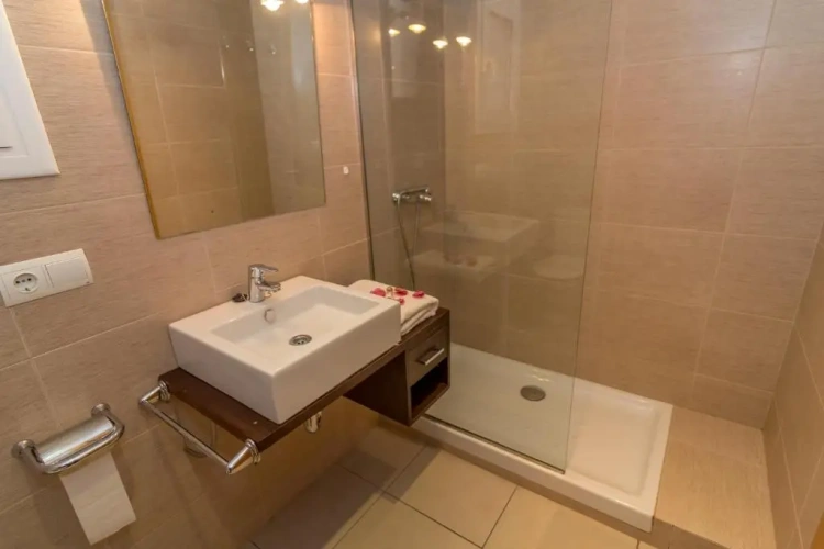 1 Bedroom Double Apartment