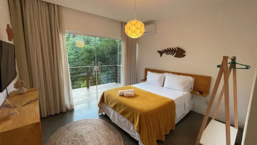 Casa c/ Piscina Privativa, 3 Suítes Sala integrada