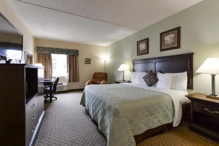 Grand View Inn and Suites