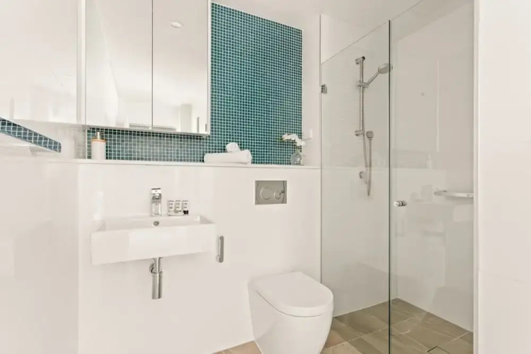 Coastal 2-bed Apartment Near Beach