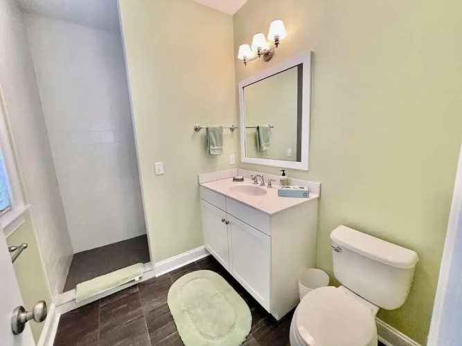 Henlopen Avenue 116