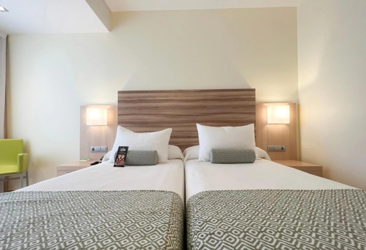Riviera Beachotel - Recommended for Adults