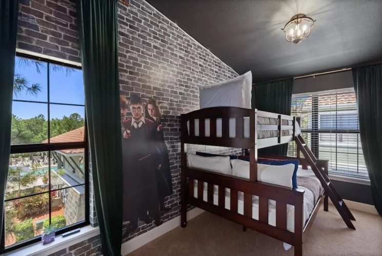 4 Bedrooms Standard room