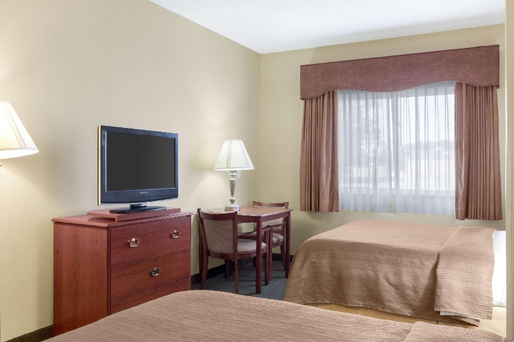Quadruple Suite