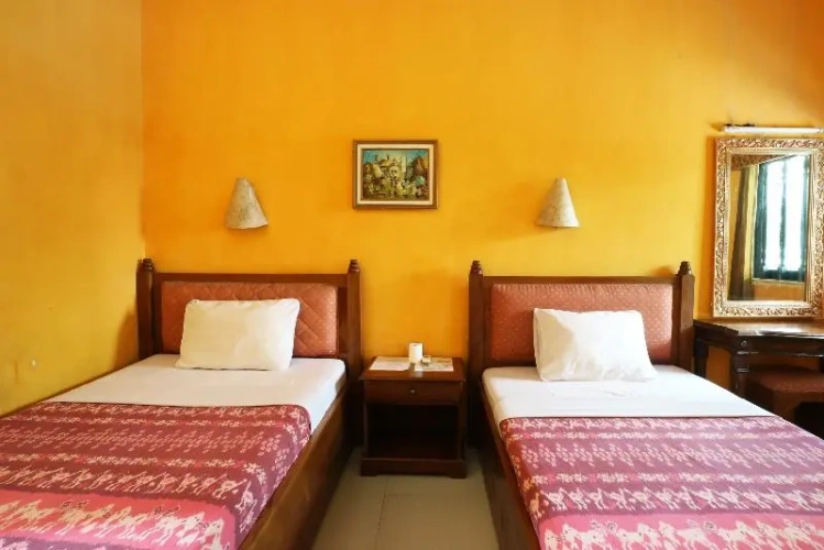 Deluxe Twin room with balcony