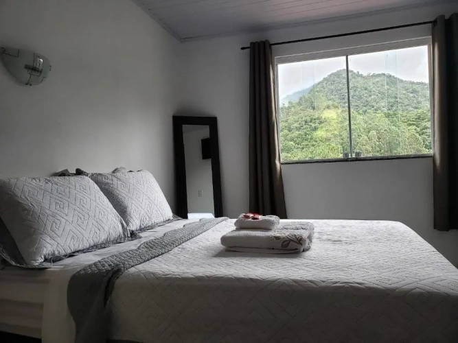 Suite with mountain view