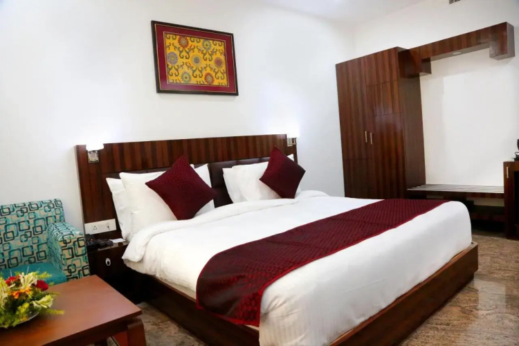 Hotel Silk City