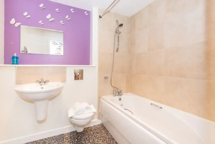 Bouverie Apartment