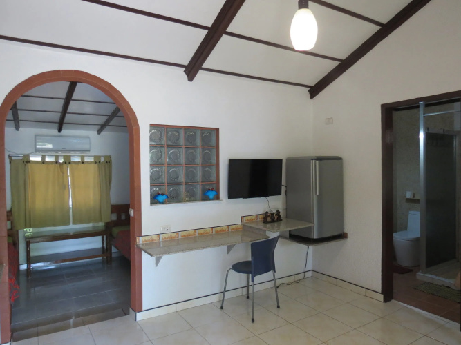 Alonaland Resort Apartelle