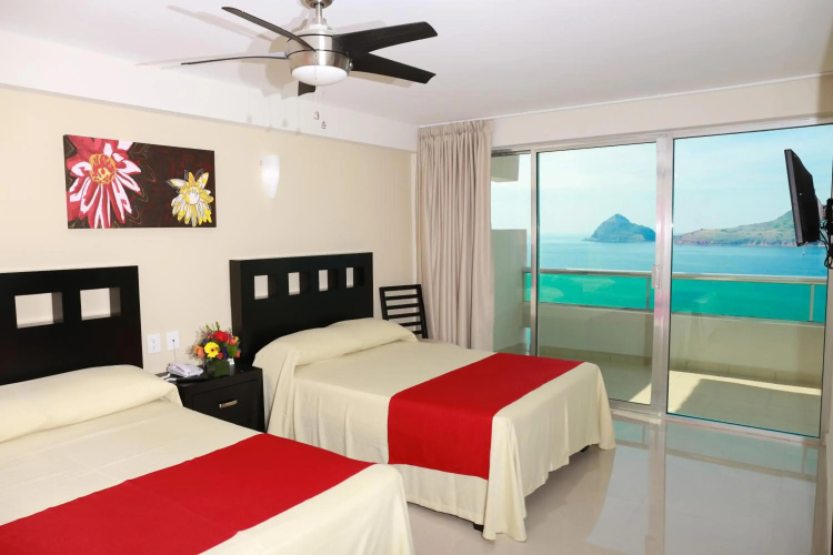 Suites Las Flores Beach Mazatlan