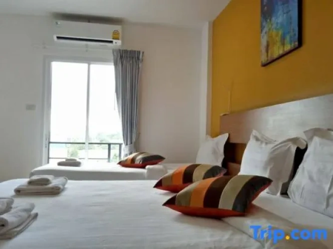 Standard Triple room with balcony and with view