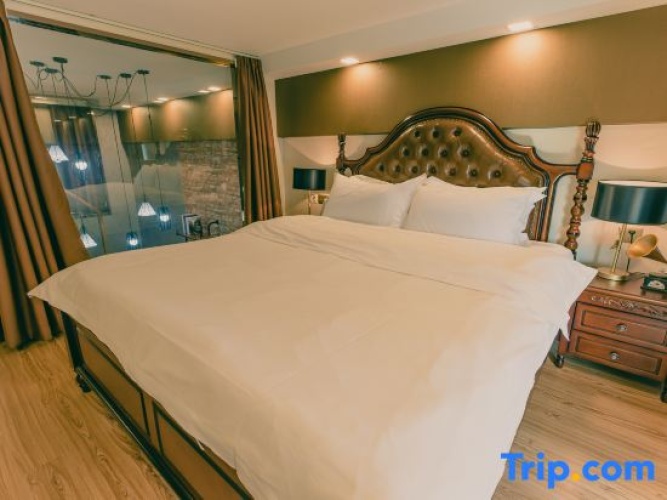 2 Bedrooms Suite