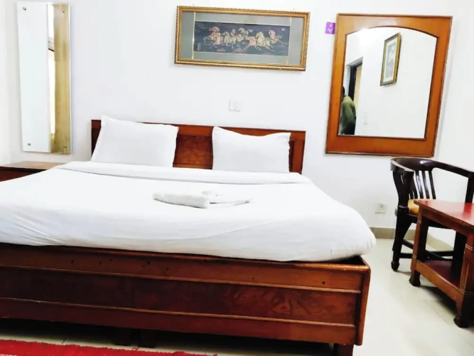 Hotel Redbury
