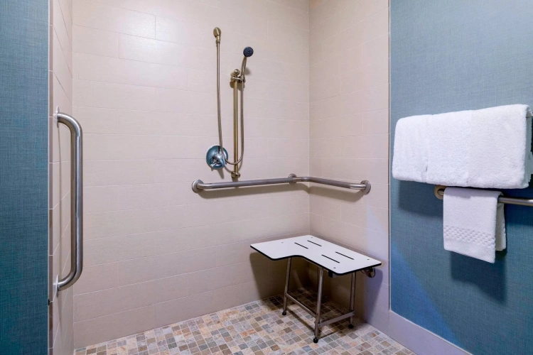 2 Bedrooms Double Suite