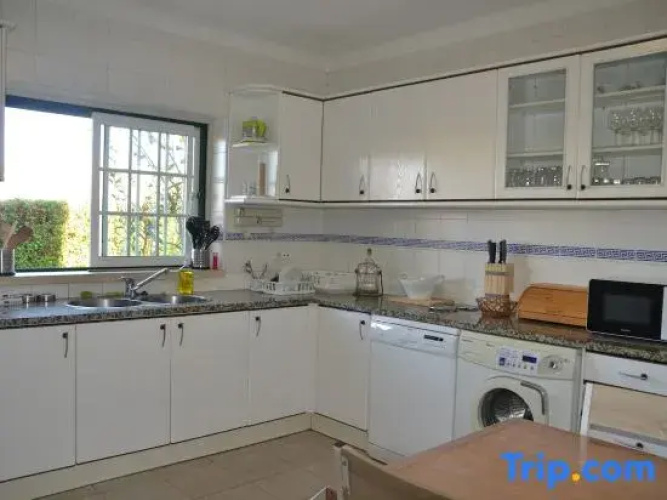 Liv In by Ericeira Property