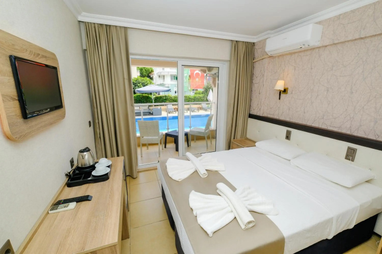Moni Hotel