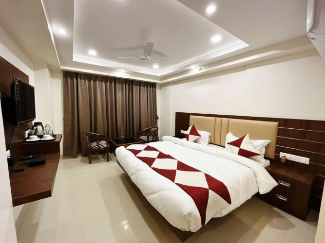 Hotel Mk Grand