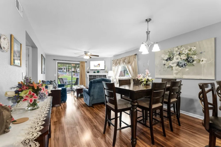Dream Weaver 2 Bedroom Condo by RedAwning