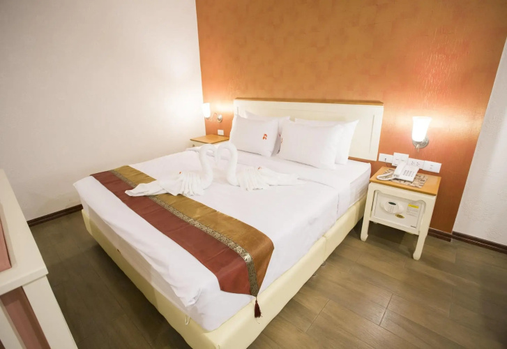 J&Y Hotel