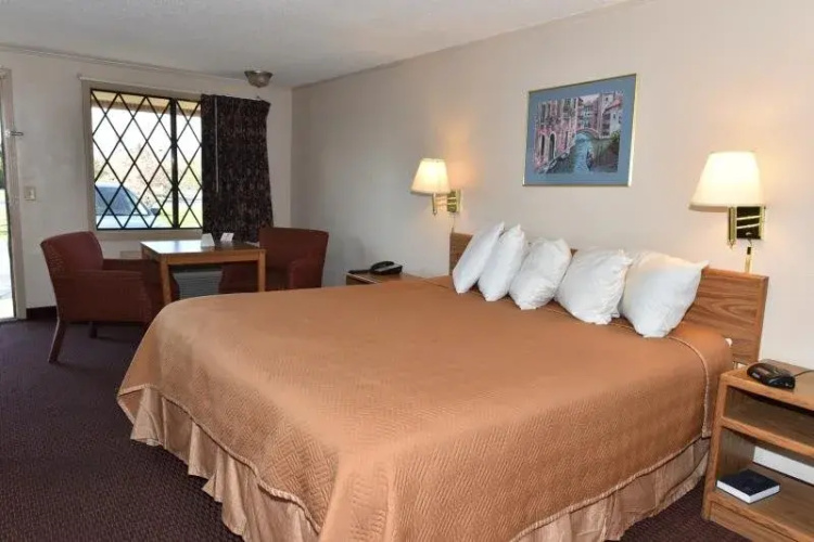 Budget Inn Columbus West