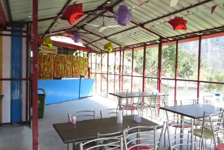 Gumakkar'S Cottage