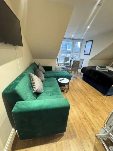 Room-216 High Street Abroath