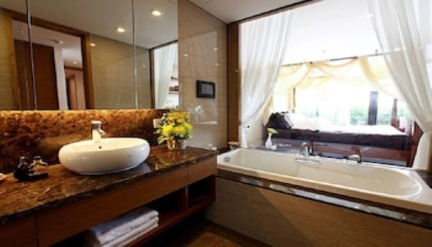 Dolphin Plaza Apartment