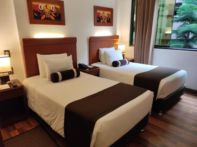 Standard Twin room