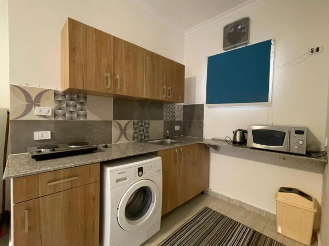 3 Bedrooms Apartment