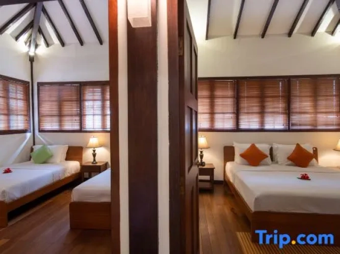 3 Bedrooms Sextuple Villa with view