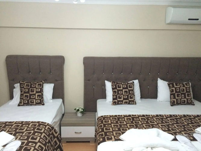 Black Bird Suite Hotel