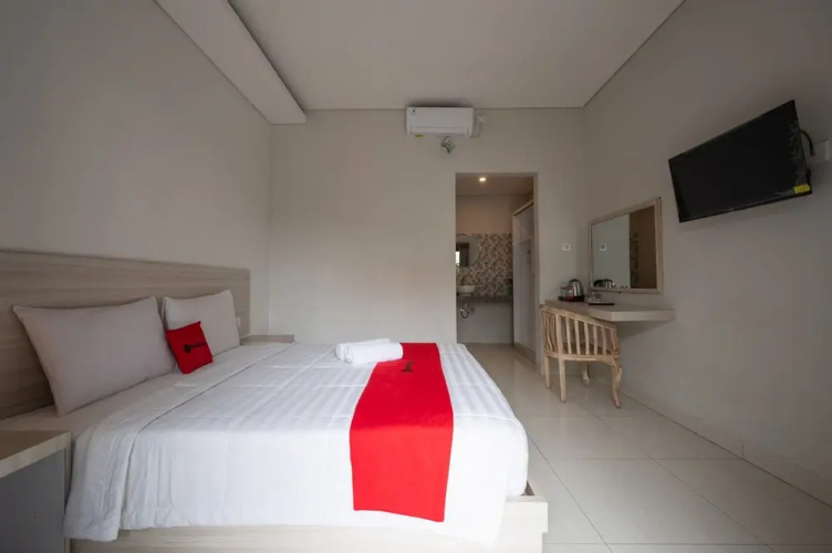 RedDoorz Plus @ Yasa’s Living Denpasar