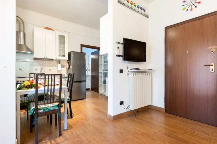Arno River Bright Apartment