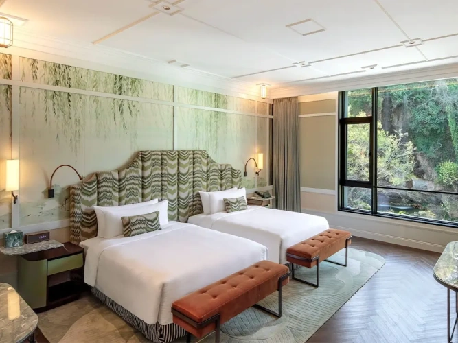 Standard Twin room with garden view