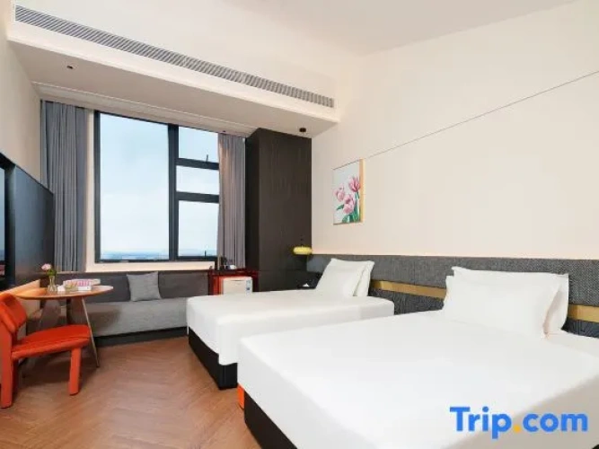 Standard Double room with garden view
