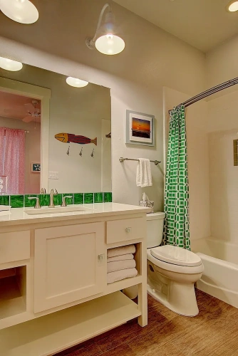 4 Bedrooms Cottage