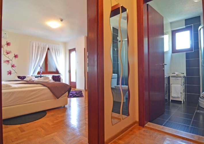 Studio with balcony and with view